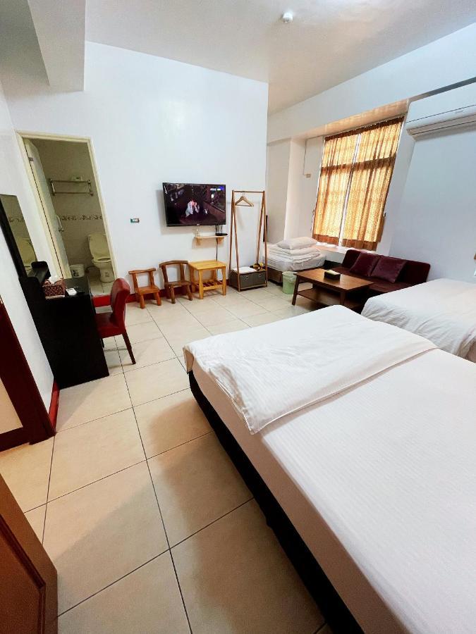 A Lot Of Music And Breakfast Appartement T'ai-tung Buitenkant foto
